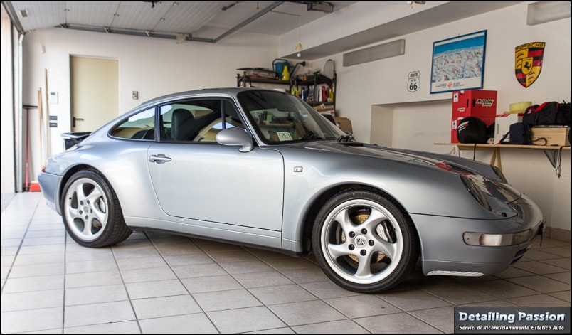 PORSCHE 993 CARRERA 4