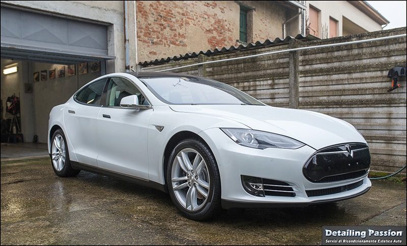 TESLA MODEL S 85